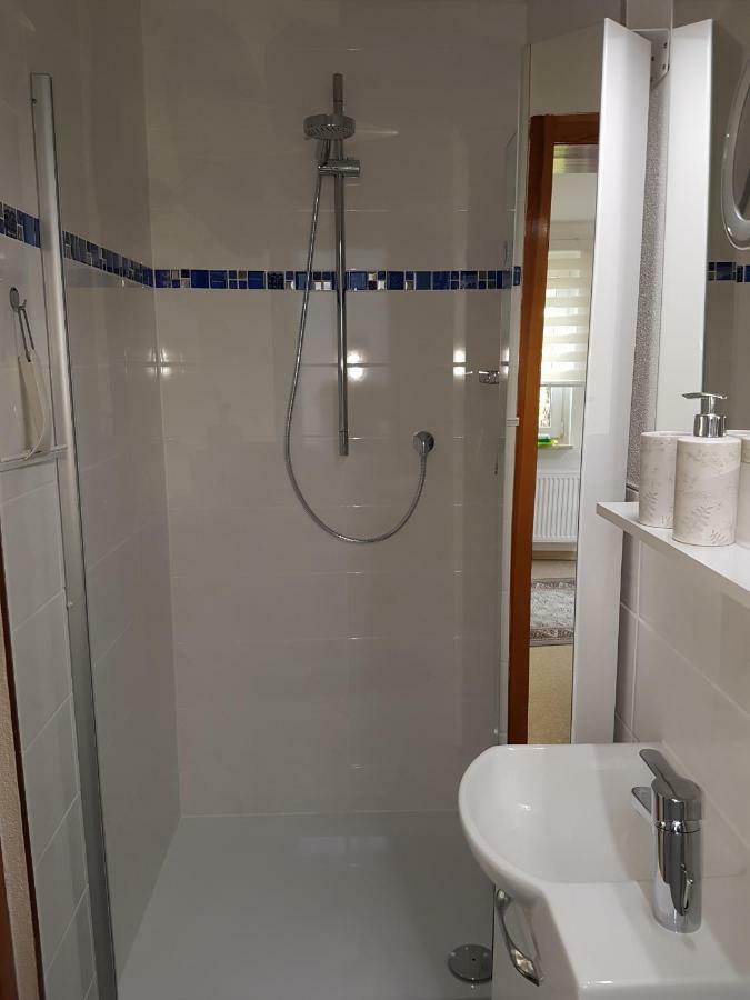 Ferienwohnung Am Rennsteig Bei Eisenach - Ilona Schmidt Wolfsburg-Unkeroda エクステリア 写真