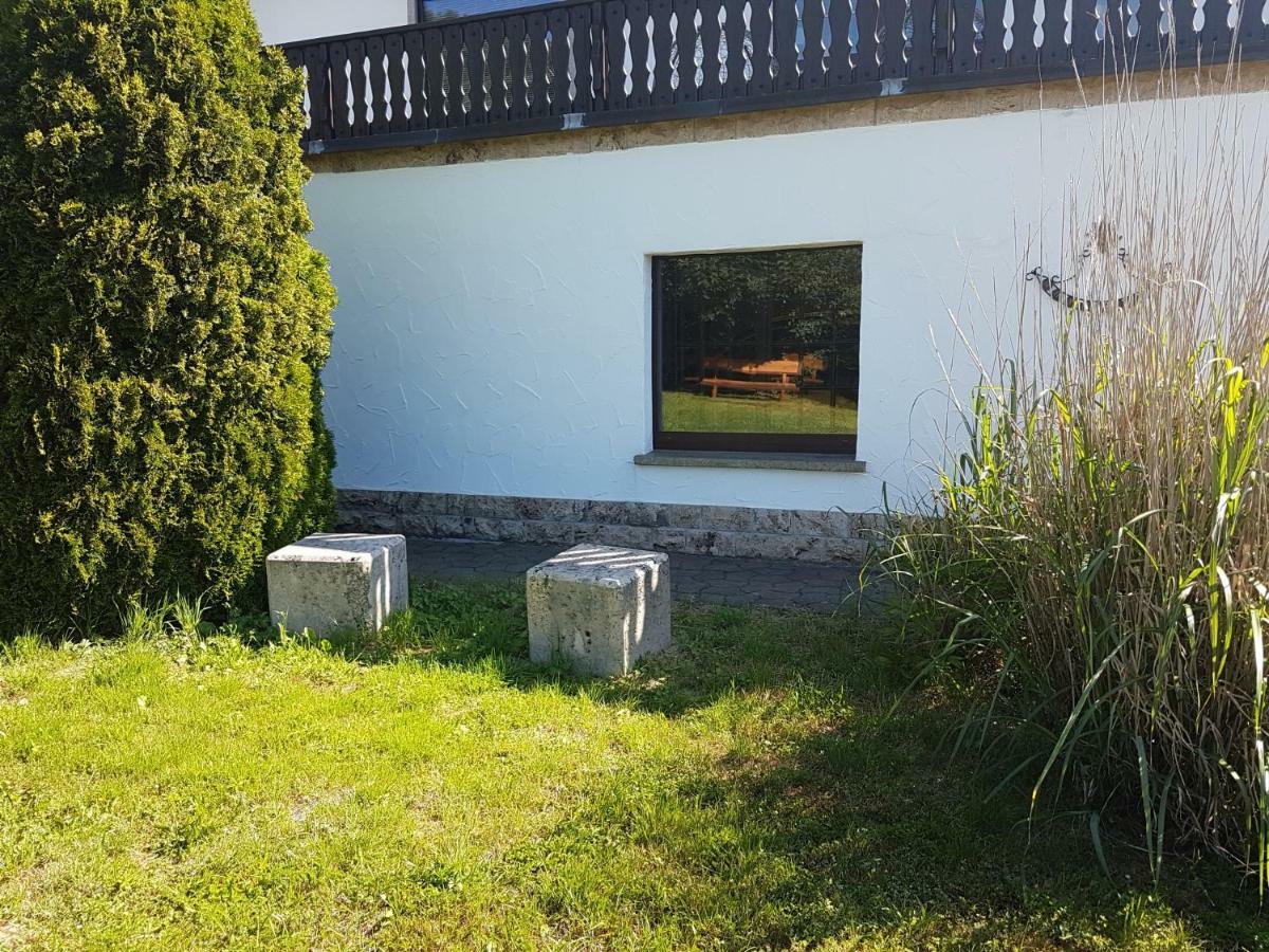 Ferienwohnung Am Rennsteig Bei Eisenach - Ilona Schmidt Wolfsburg-Unkeroda エクステリア 写真